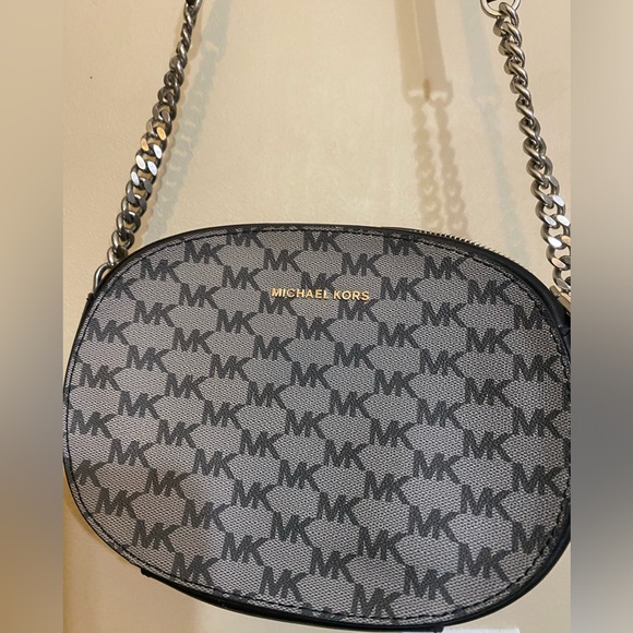 Michael Kors Crossbody bag - Picture 1 of 6